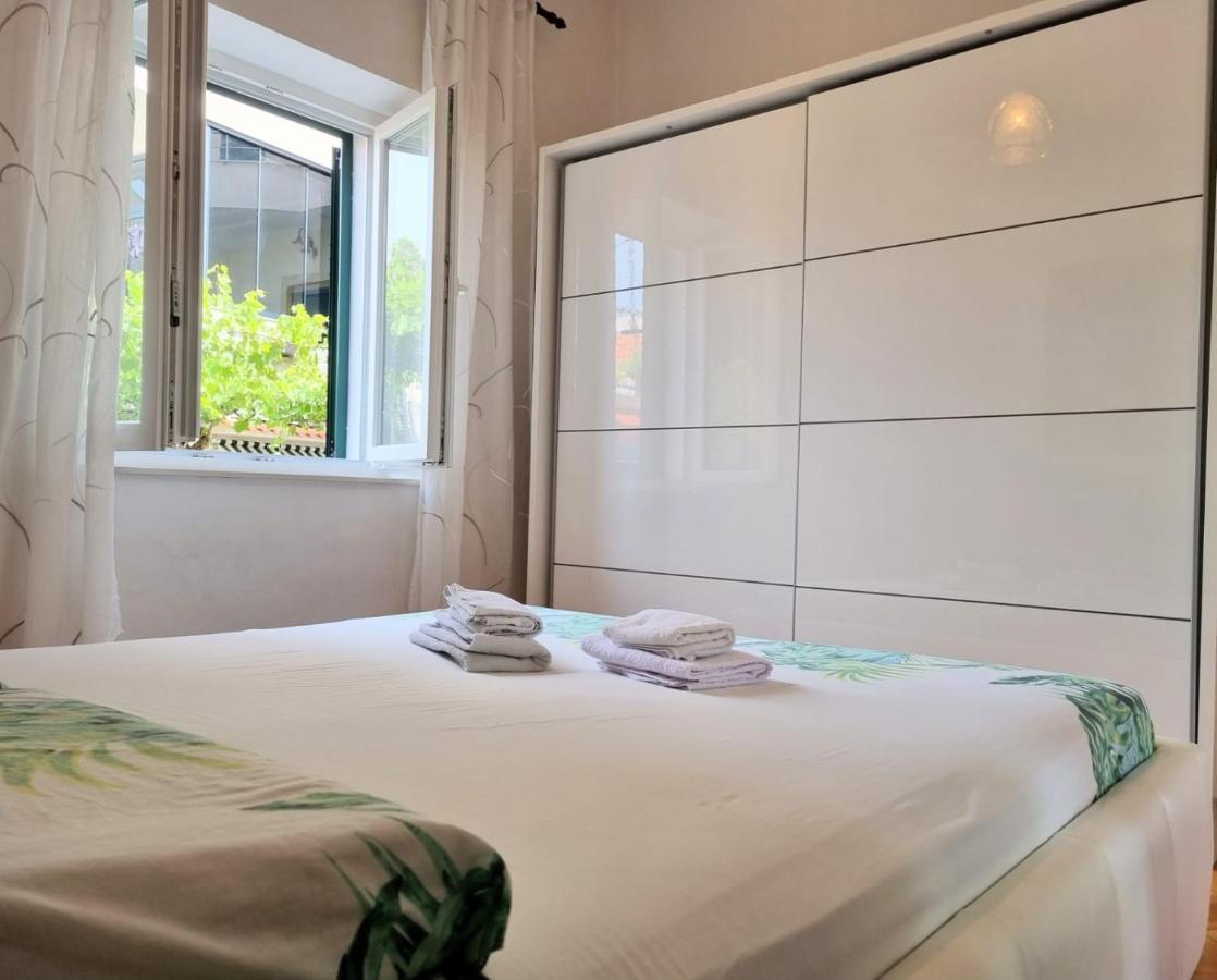 Glorianita Sweethome,Centro, Free Parking,Self Check- In 시베니크 외부 사진