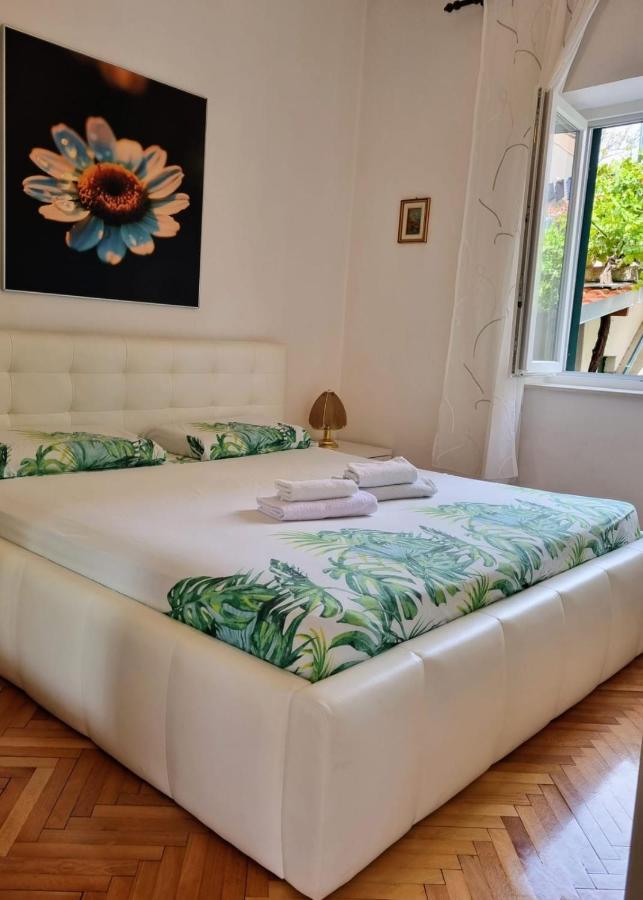 Glorianita Sweethome,Centro, Free Parking,Self Check- In 시베니크 외부 사진
